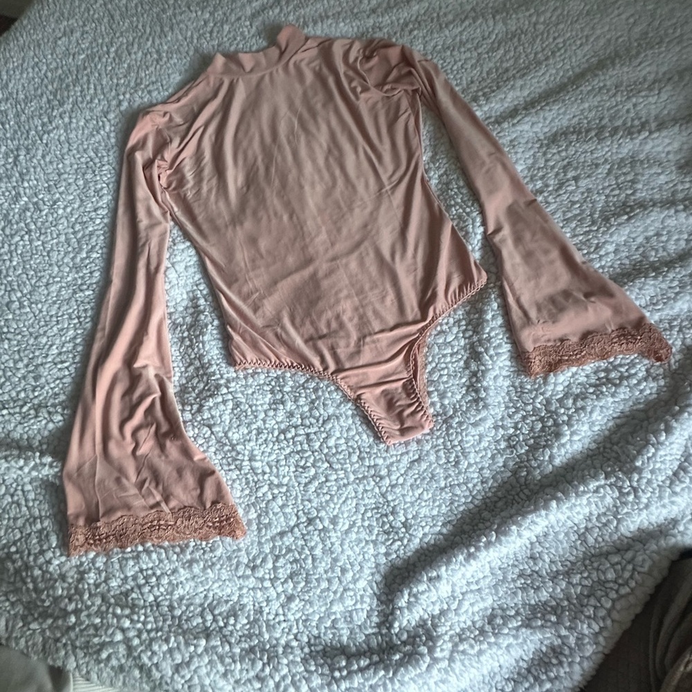 Elegant Pink Lace Trim Women's Top